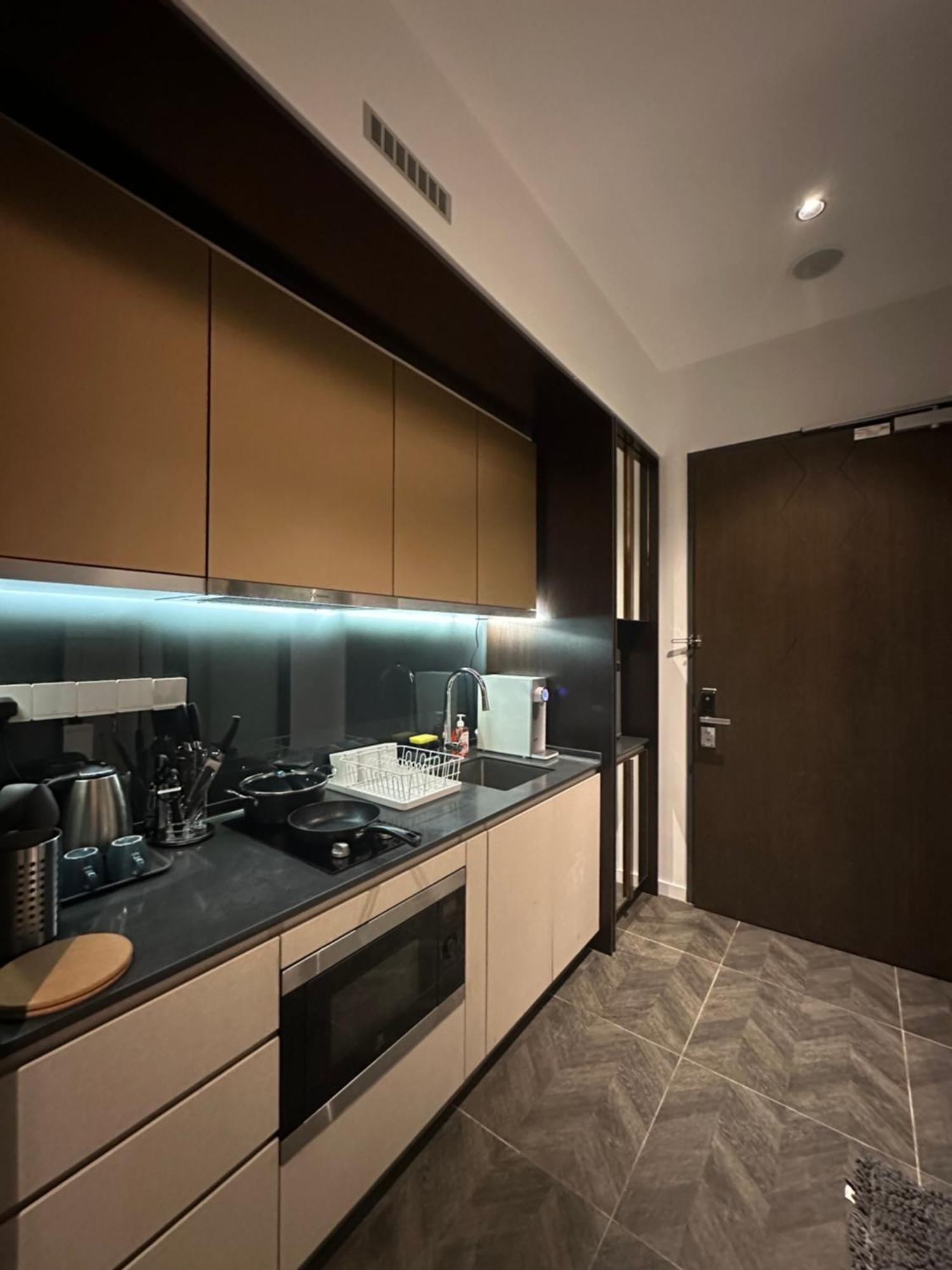 Scarletz Suites Klcc By Aura Kuala Lumpur Exterior photo