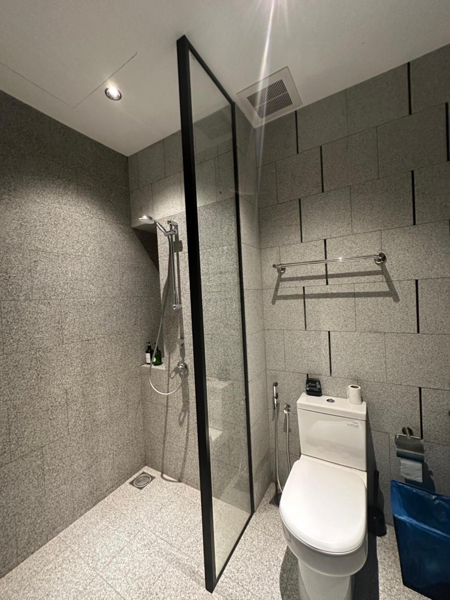 Scarletz Suites Klcc By Aura Kuala Lumpur Exterior photo